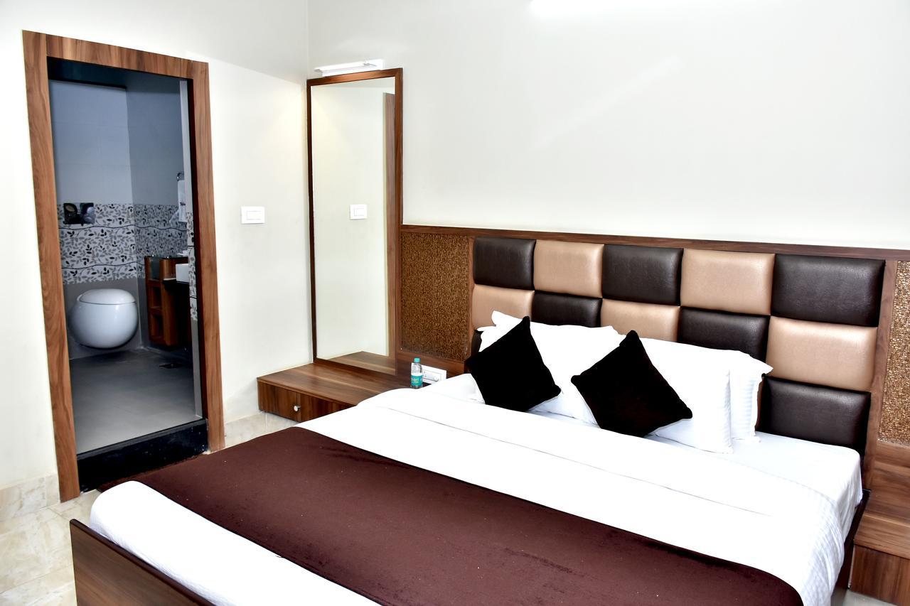 Hotel Daftari Palace Kishanganj Exterior photo